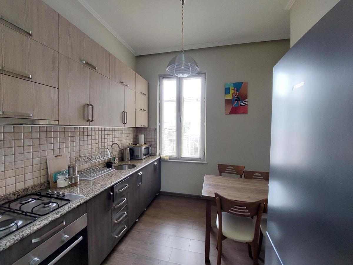 Helen'S House Διαμέρισμα Μπατούμι Εξωτερικό φωτογραφία