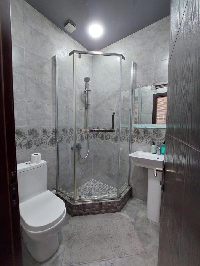 Helen'S House Διαμέρισμα Μπατούμι Εξωτερικό φωτογραφία